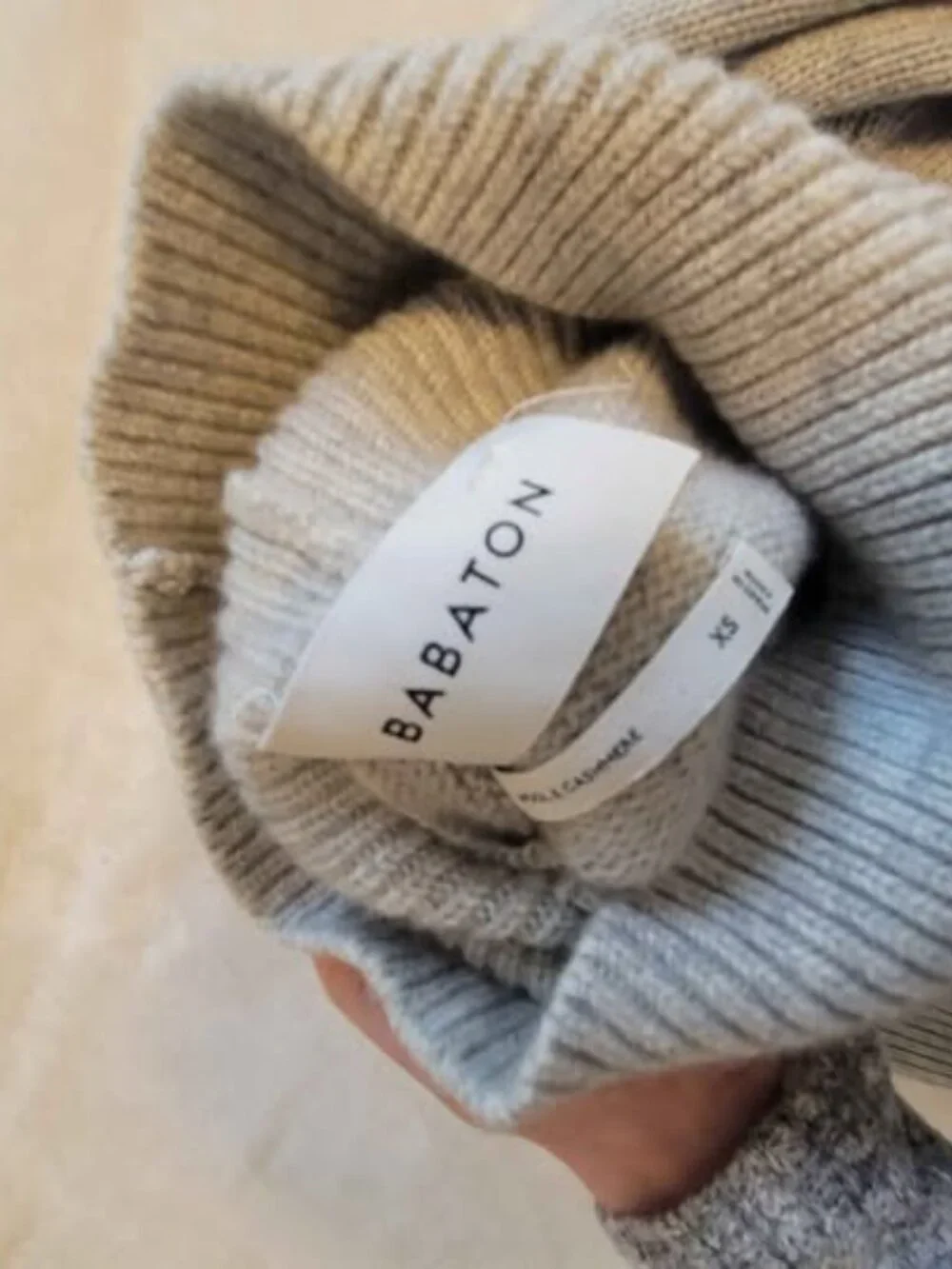 Aritzia Babaton cashmere wool turtleneck sweater XS - Picture 4 of 7